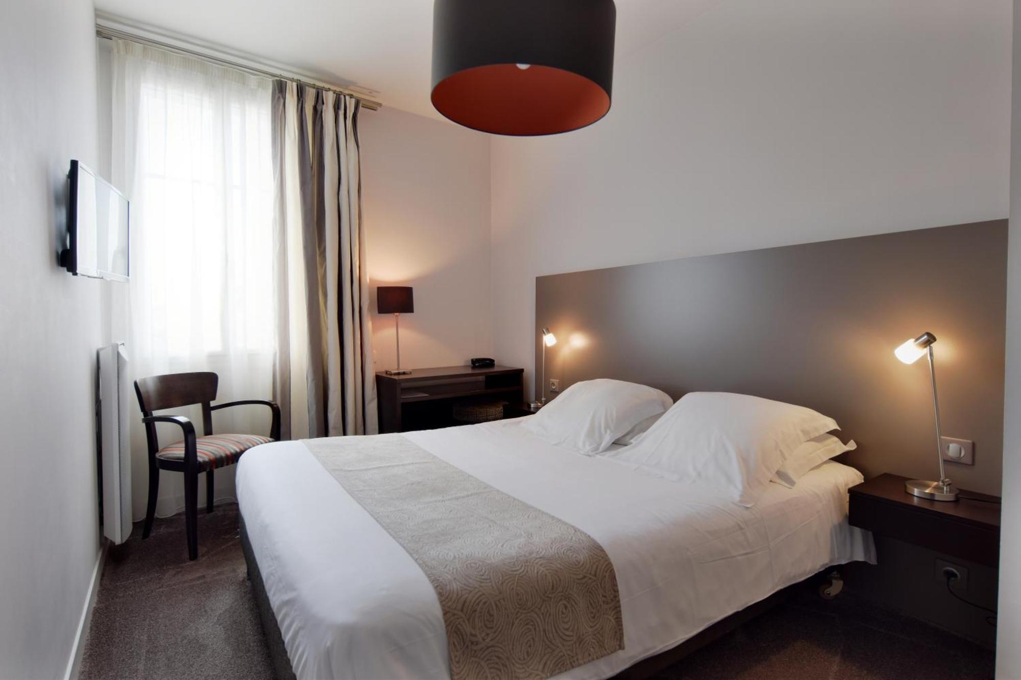 Hotel Ronsard Tours Bagian luar foto