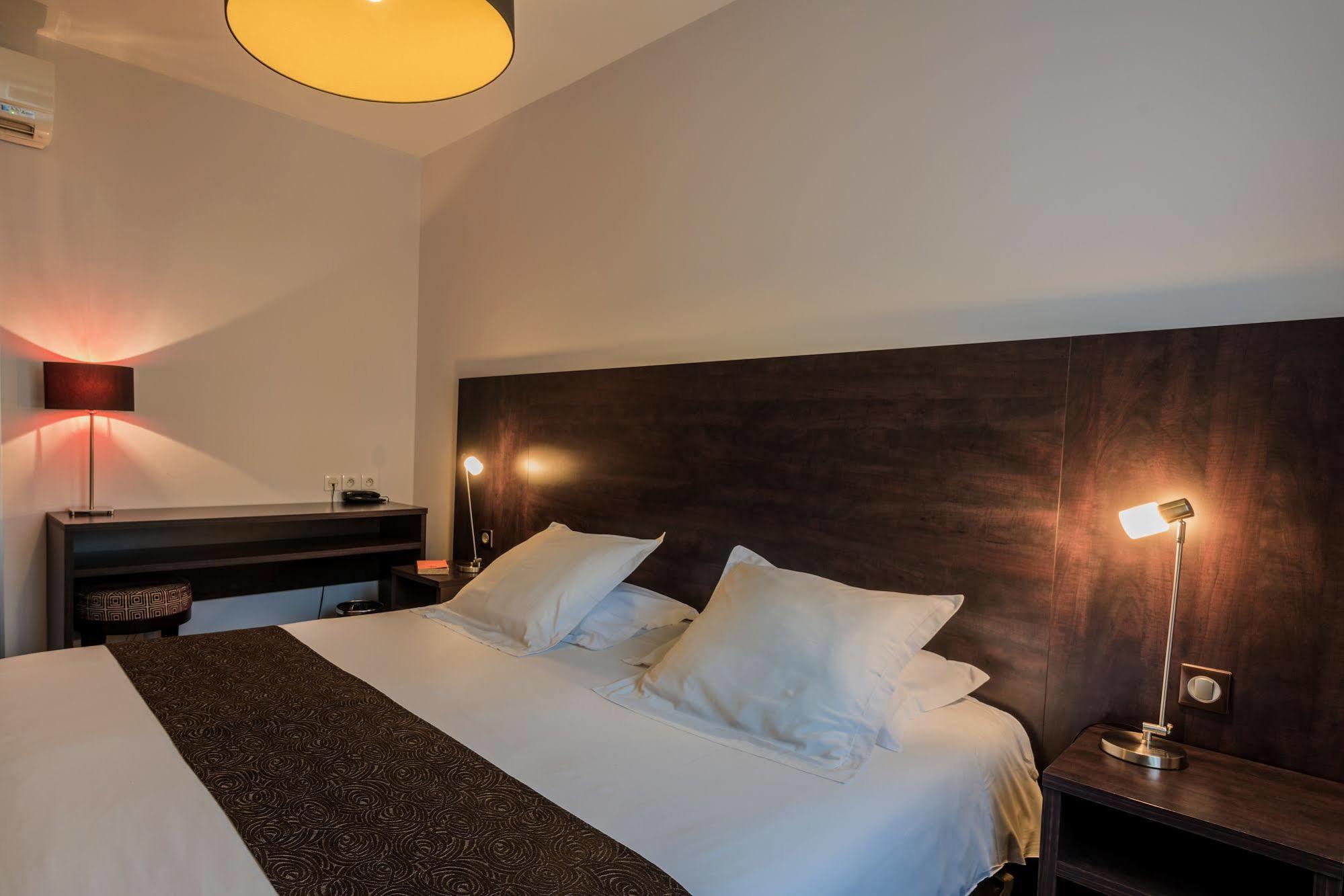 Hotel Ronsard Tours Bagian luar foto